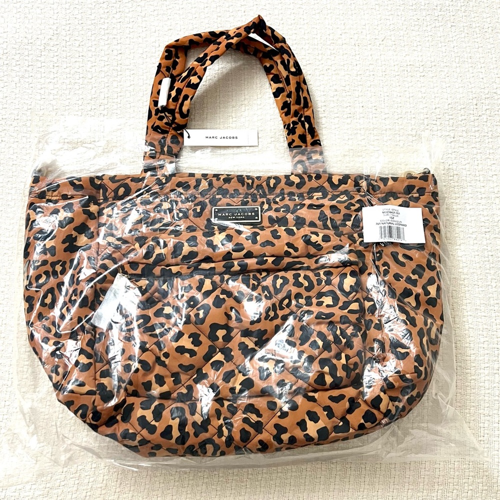 NWT MASRC JACOBS QUILTED NYLON PATTERNED TOTE BAG - Picture 4 of 6